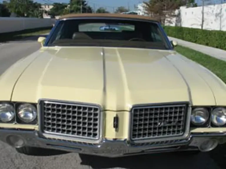 1972 Oldsmobile Cutlass Supreme - Image 2 of 13