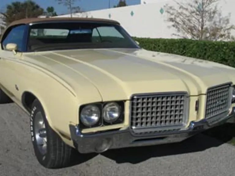 1972 Oldsmobile Cutlass Supreme - Image 12 of 13