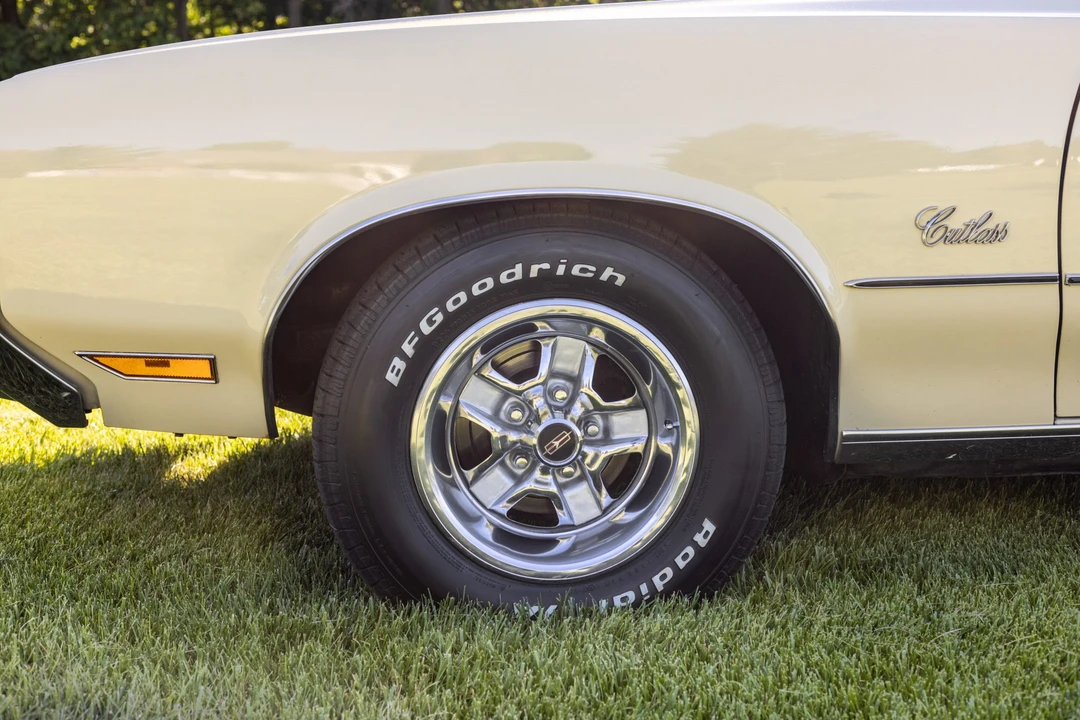 1972 Oldsmobile Cutlass Supreme - Image 27 of 31