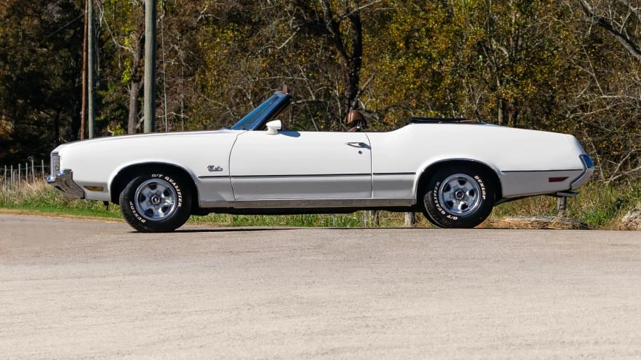 1972 Oldsmobile Cutlass Supreme - Image 2 of 12