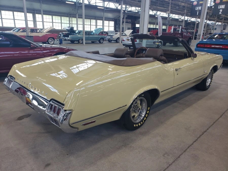 1972 Oldsmobile Cutlass Supreme - Image 20 of 31