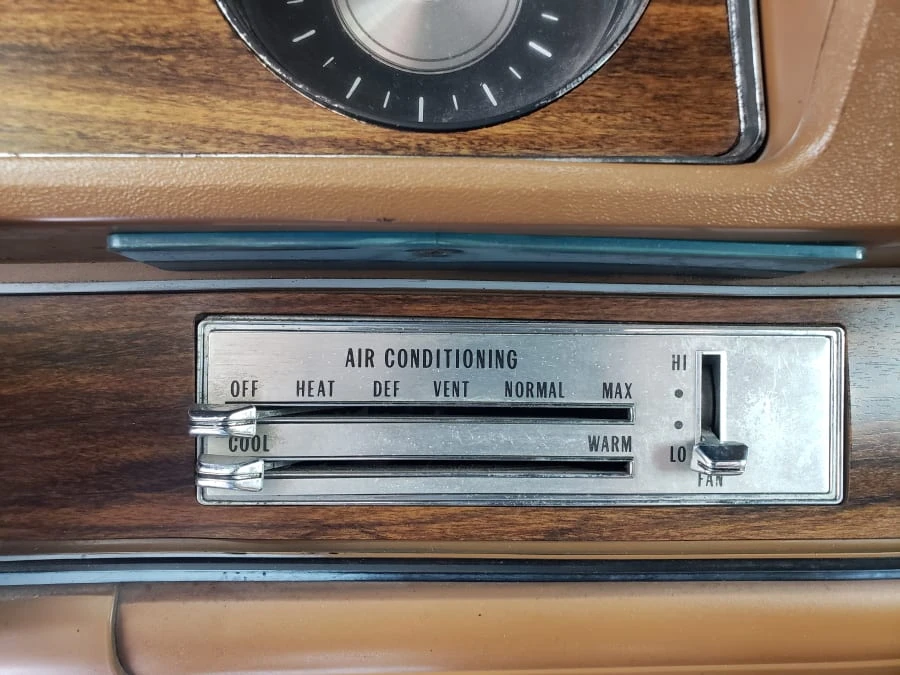 1972 Oldsmobile Cutlass Supreme - Image 28 of 31