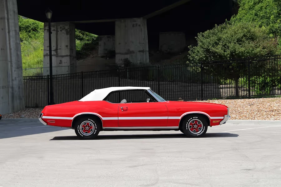 1972 Oldsmobile Cutlass Supreme - Image 2 of 31