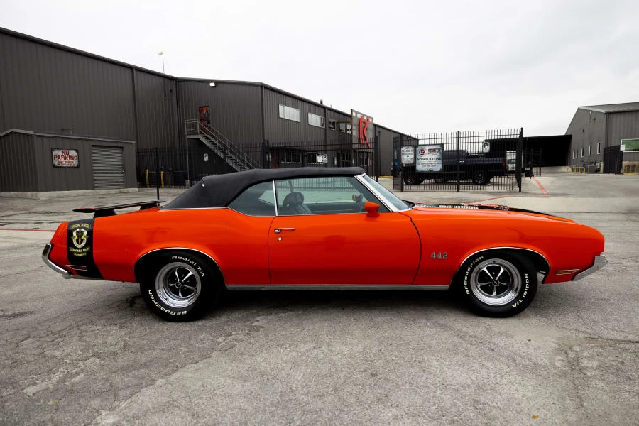 1972 Oldsmobile Cutlass Supreme - Image 2 of 31
