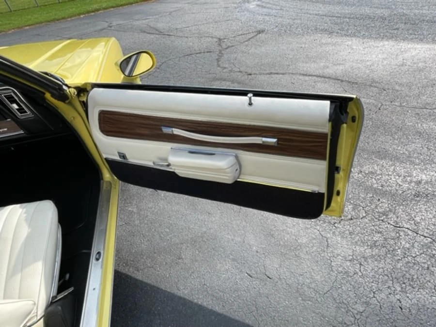 1972 Oldsmobile Cutlass Supreme - Image 20 of 26