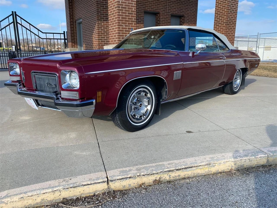 1972 Oldsmobile 88 - Image 2 of 14