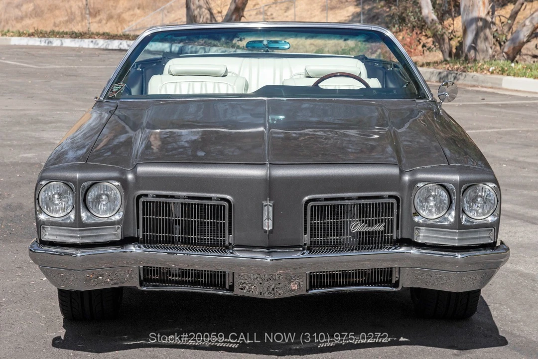 1972 Oldsmobile 88 - Image 2 of 31