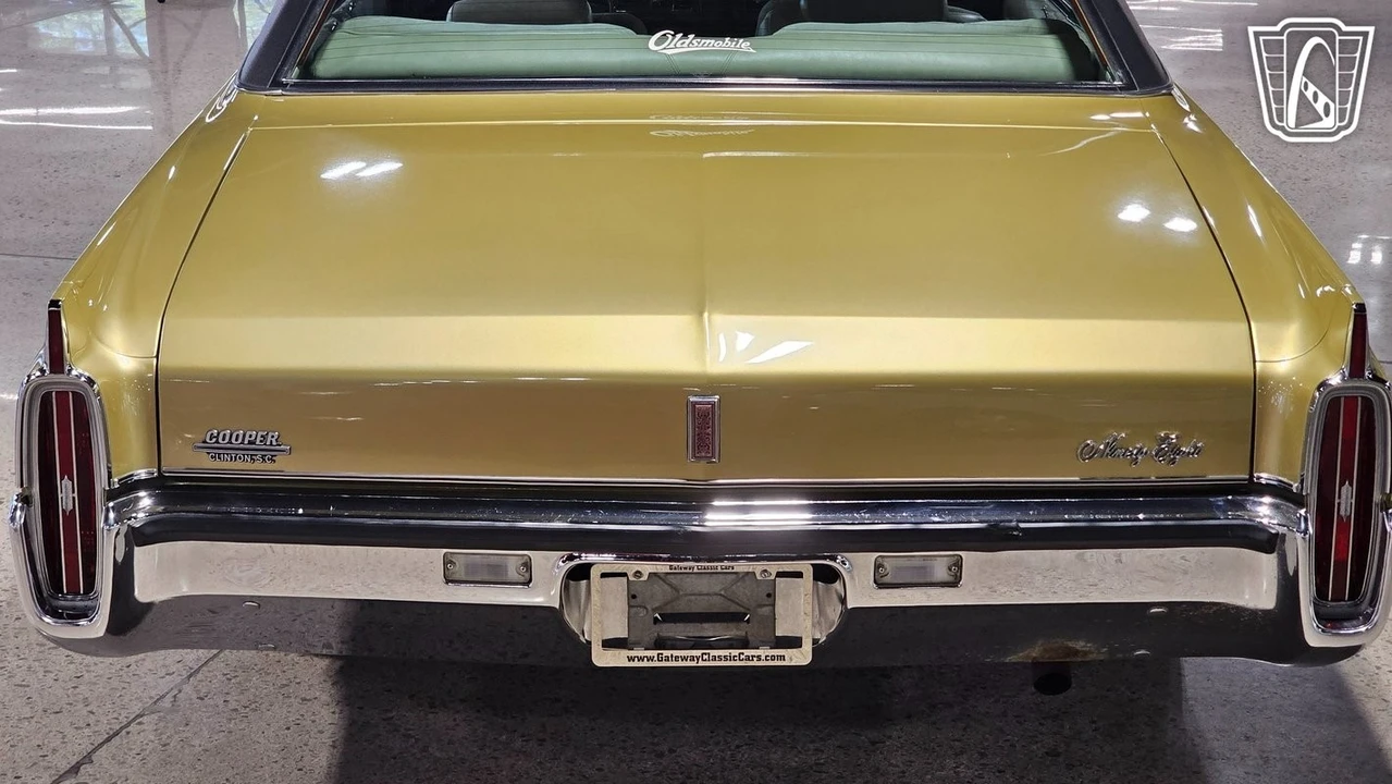 1972 Oldsmobile 98 - Image 20 of 21