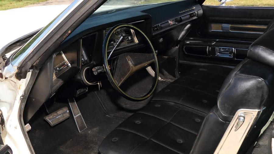 1972 Oldsmobile Toronado - Image 4 of 12