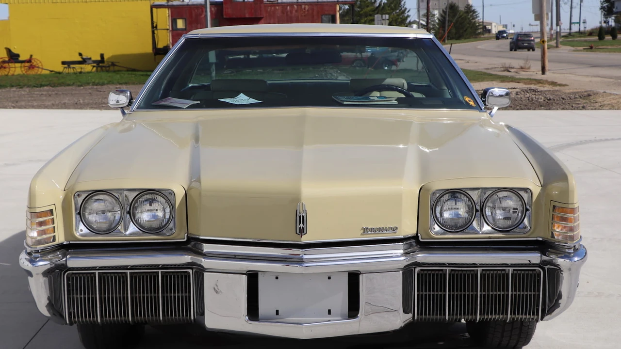 1972 Oldsmobile Toronado - Image 11 of 11