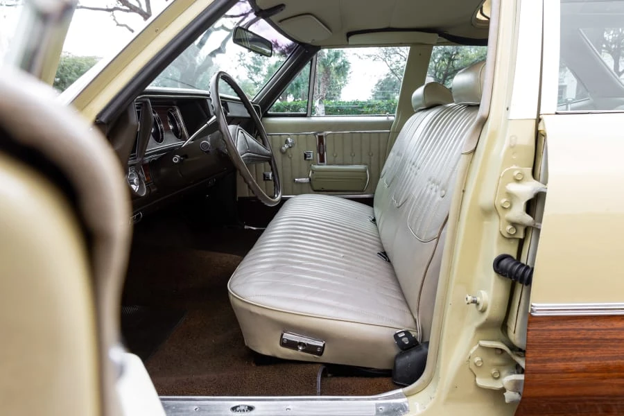 1972 Oldsmobile Vista Cruiser - Image 11 of 24