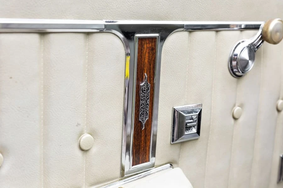 1972 Oldsmobile Vista Cruiser - Image 18 of 24