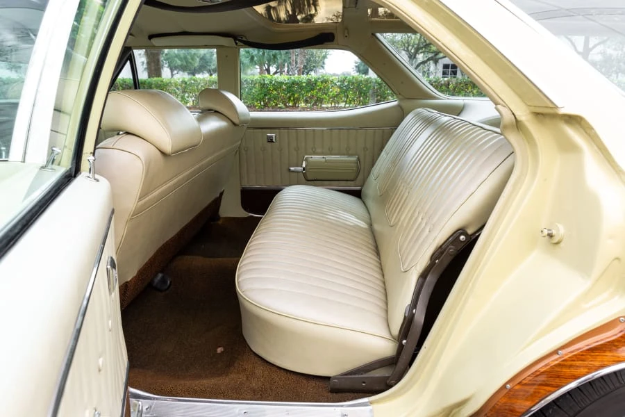 1972 Oldsmobile Vista Cruiser - Image 15 of 24
