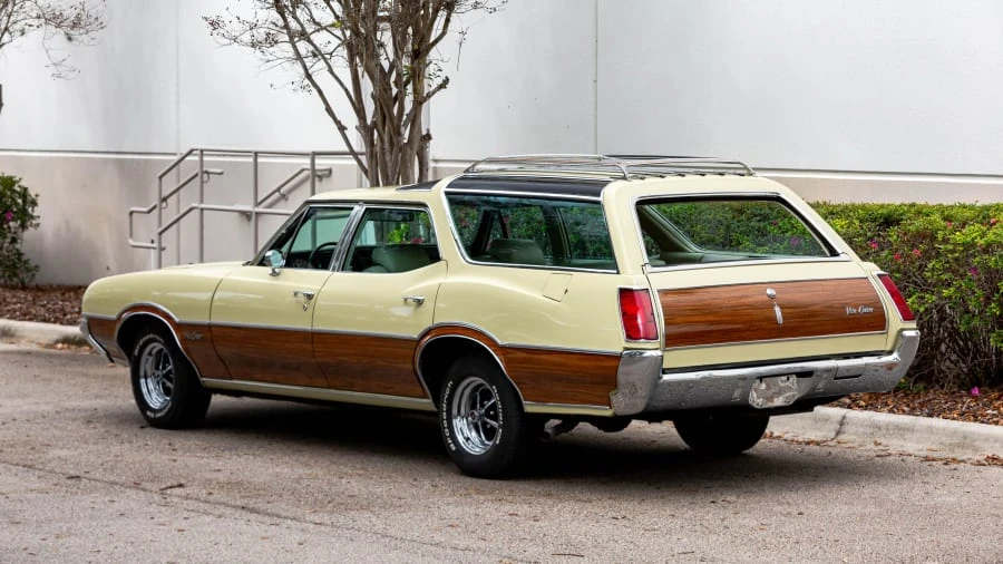 1972 Oldsmobile Vista Cruiser - Image 5 of 24