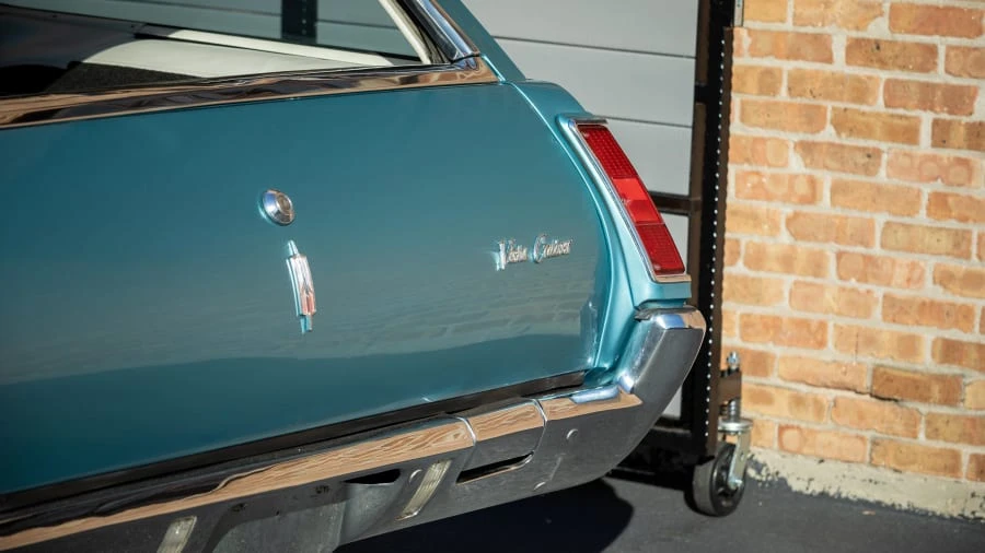 1972 Oldsmobile Vista Cruiser - Image 10 of 19