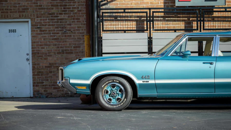 1972 Oldsmobile Vista Cruiser - Image 16 of 19