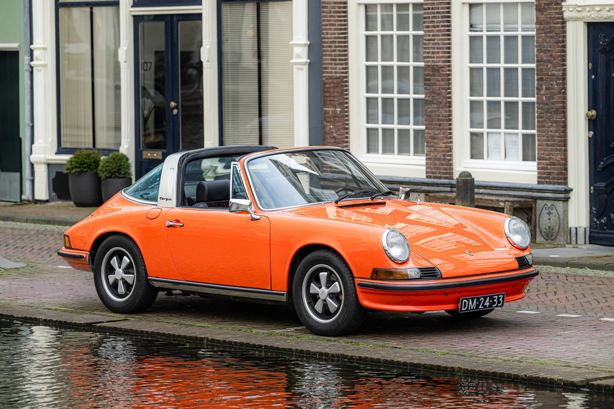 1972 PORSCHE 911 T 2.4 TARGA SPORTOMATIC - ÖLKLAPPE