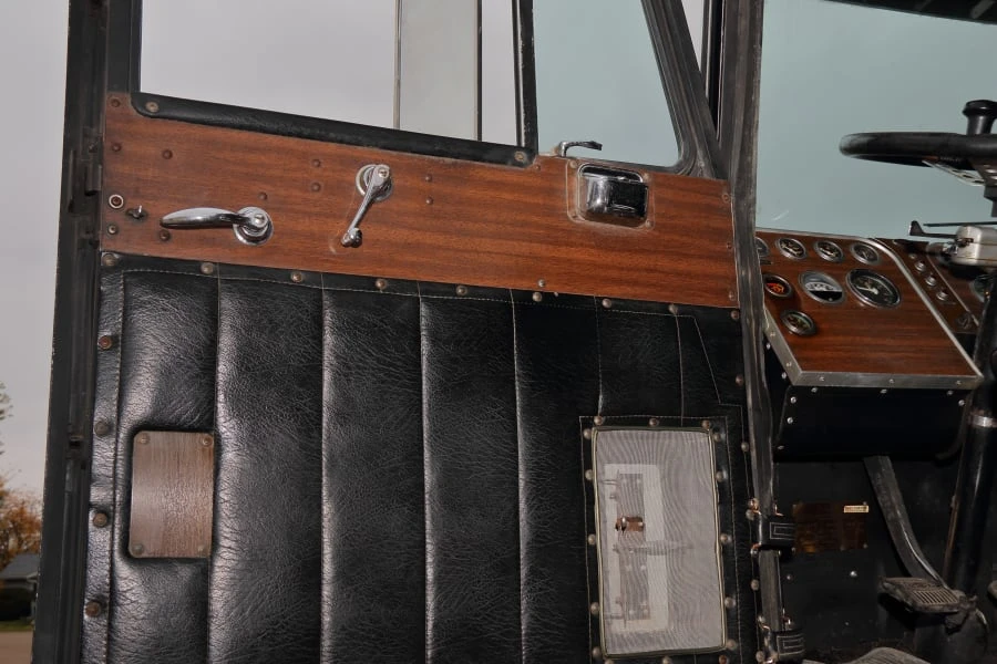 1972 Peterbilt - Image 19 of 28