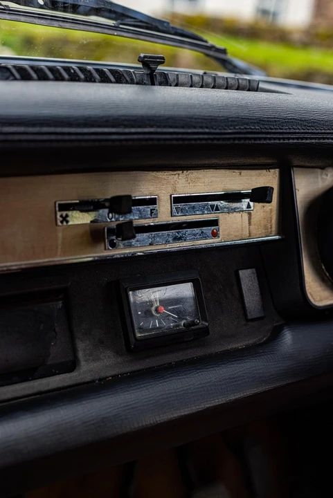 1972 Peugeot - Image 4 of 30