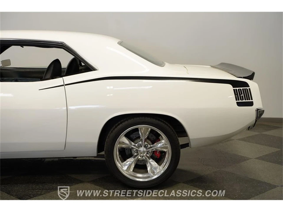 1972 Plymouth 'Cuda 3rd Gen Coupe - Image 25 of 31