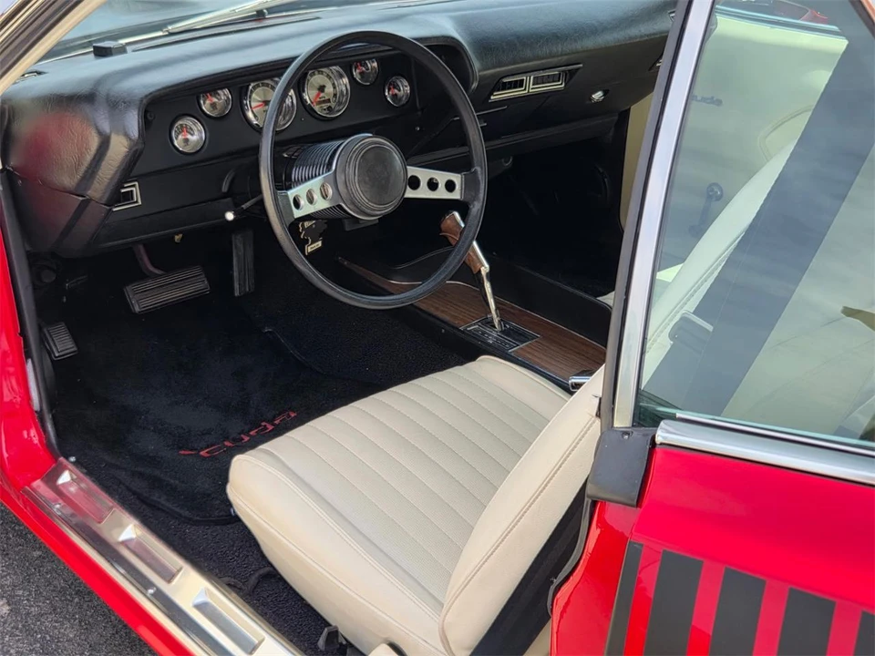 1972 Plymouth 'Cuda 3rd Gen Coupe - Image 11 of 18