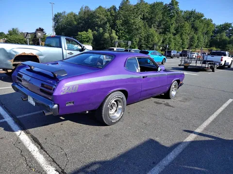 1972 Plymouth Duster 2 dr
