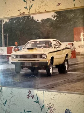 1972 Plymouth Duster Race