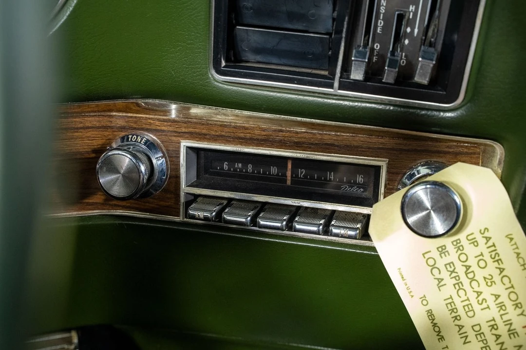 1972 Pontiac Grand Prix 2nd Gen - Image 28 of 31