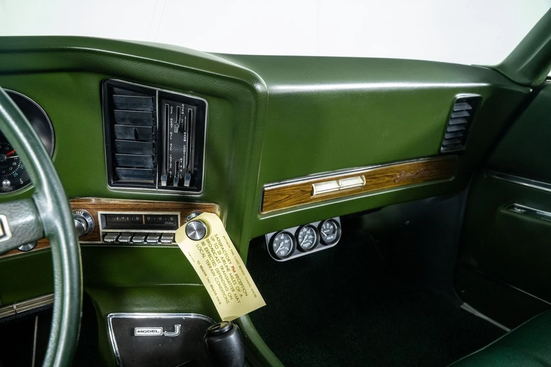 1972 Pontiac Grand Prix 2nd Gen - Image 26 of 31