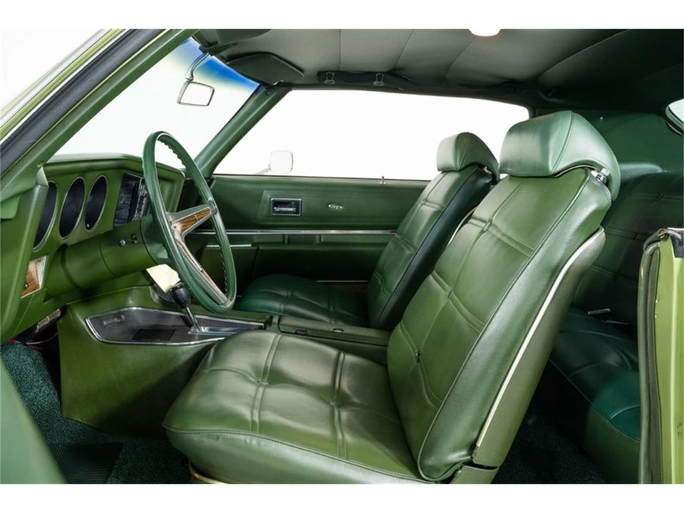 1972 Pontiac Grand Prix 2nd Gen - Image 14 of 31