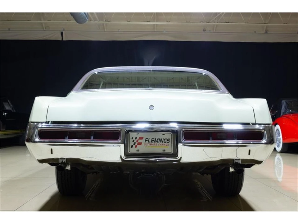 1972 Pontiac Grand Prix 2nd Gen - Image 15 of 31