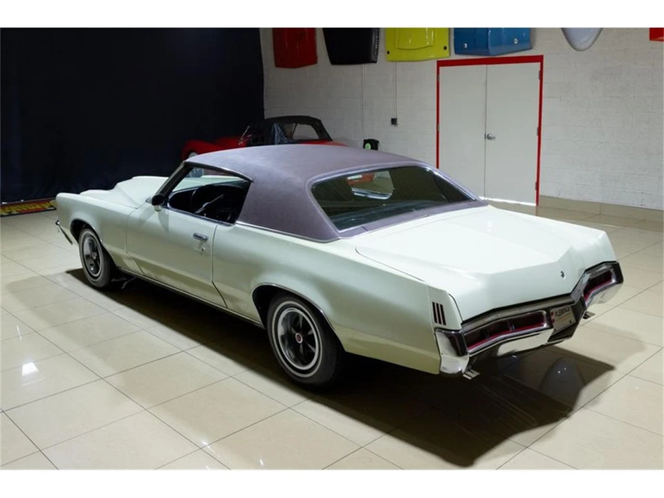 1972 Pontiac Grand Prix 2nd Gen - Image 10 of 31