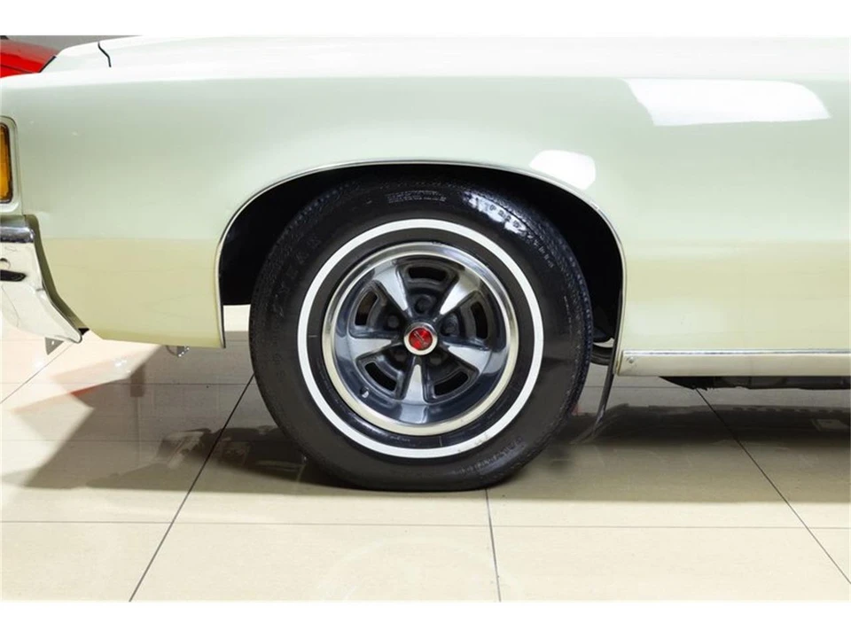 1972 Pontiac Grand Prix 2nd Gen - Image 8 of 31