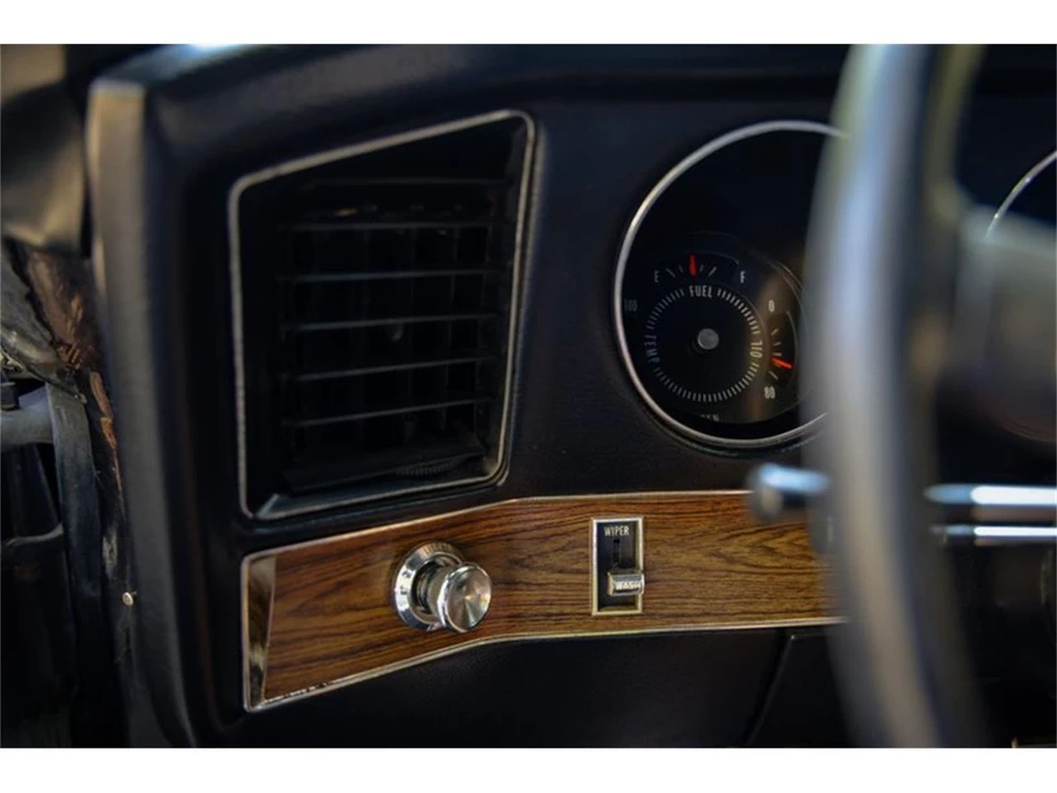 1972 Pontiac Grand Prix 2nd Gen - Image 16 of 31