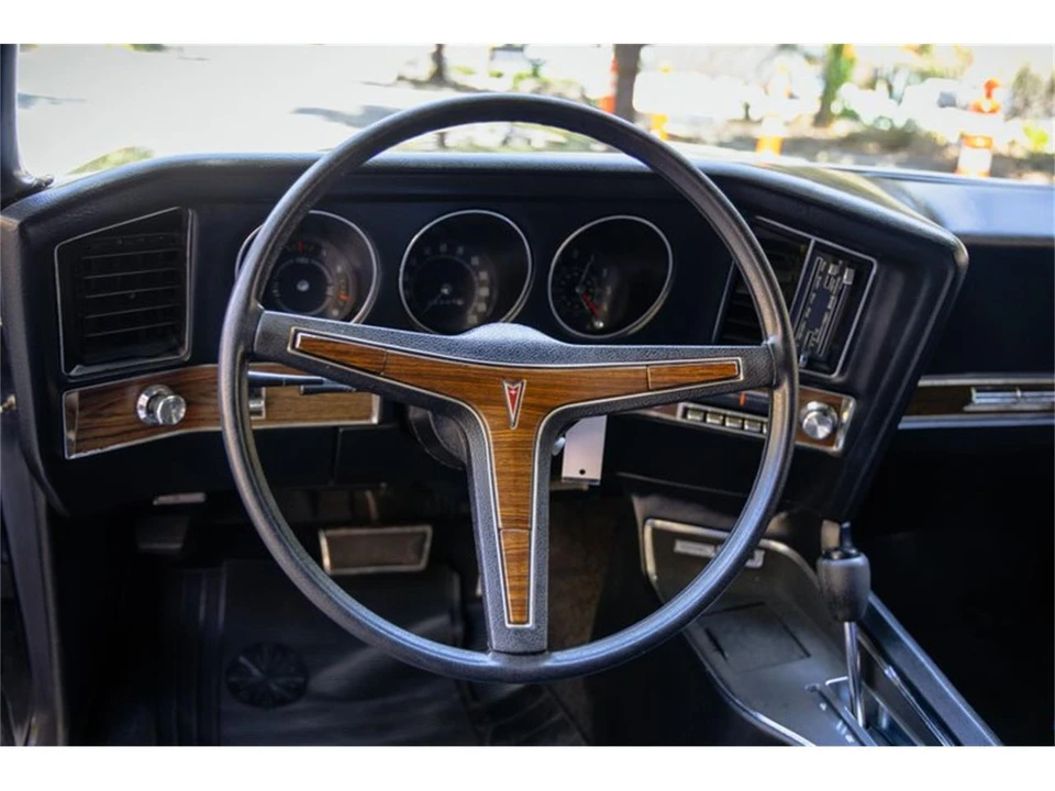 1972 Pontiac Grand Prix 2nd Gen - Image 9 of 31