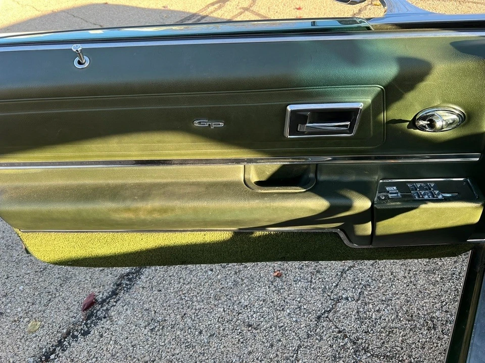 1972 Pontiac Grand Prix 2nd Gen - Image 7 of 12