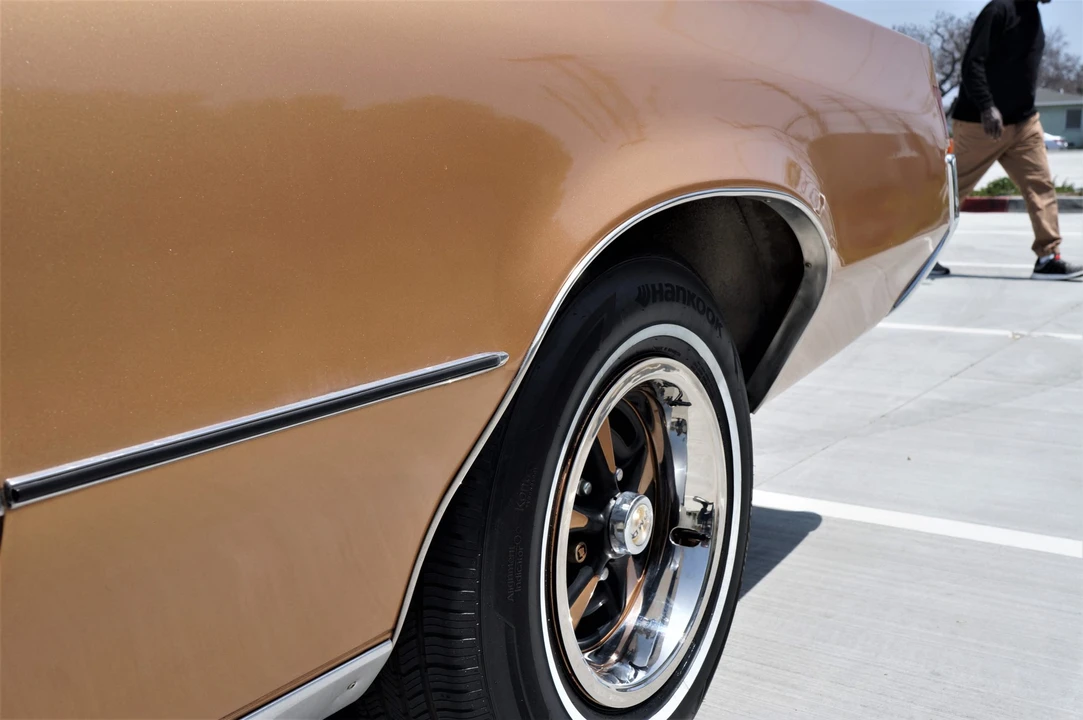 1972 Pontiac Grand Prix 2nd Gen - Image 9 of 31