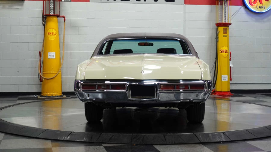 1972 Pontiac Grand Prix 2nd Gen - Image 5 of 31