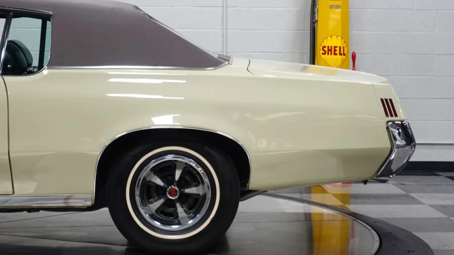 1972 Pontiac Grand Prix 2nd Gen - Image 16 of 31