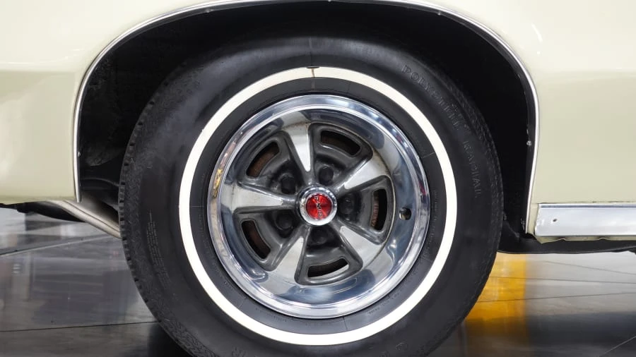 1972 Pontiac Grand Prix 2nd Gen - Image 24 of 31