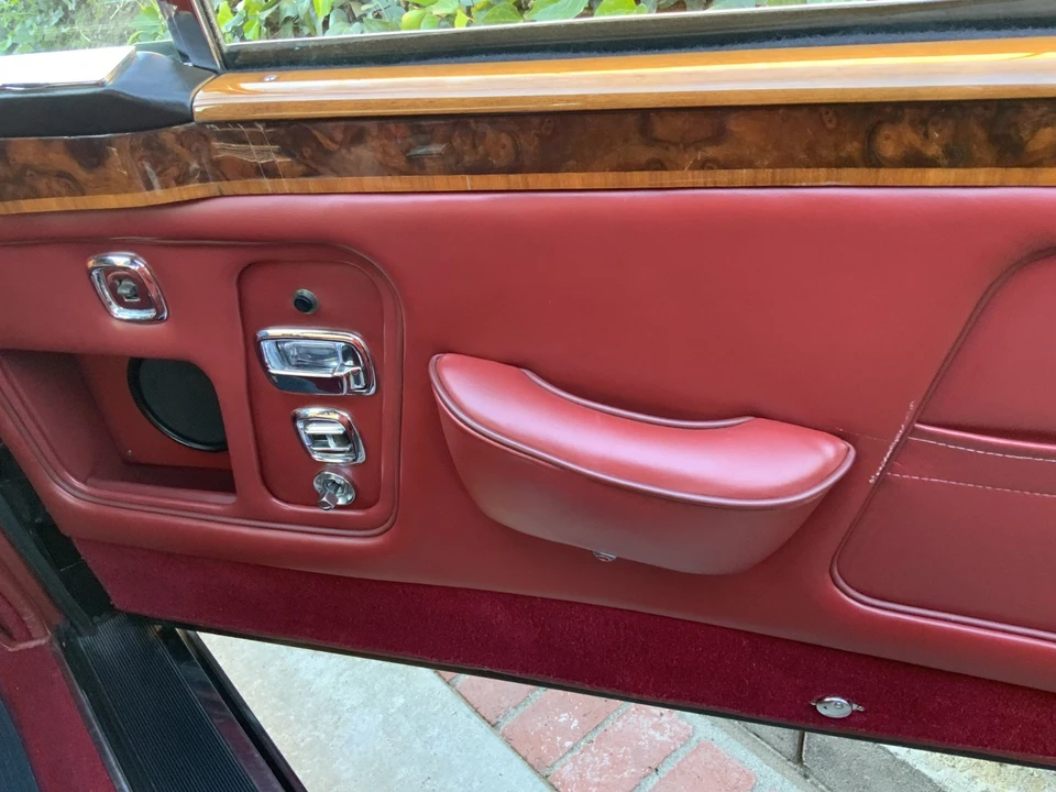 1972 Rolls-Royce Corniche - Image 28 of 31