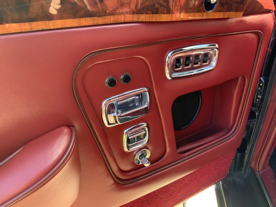1972 Rolls-Royce Corniche - Image 27 of 31