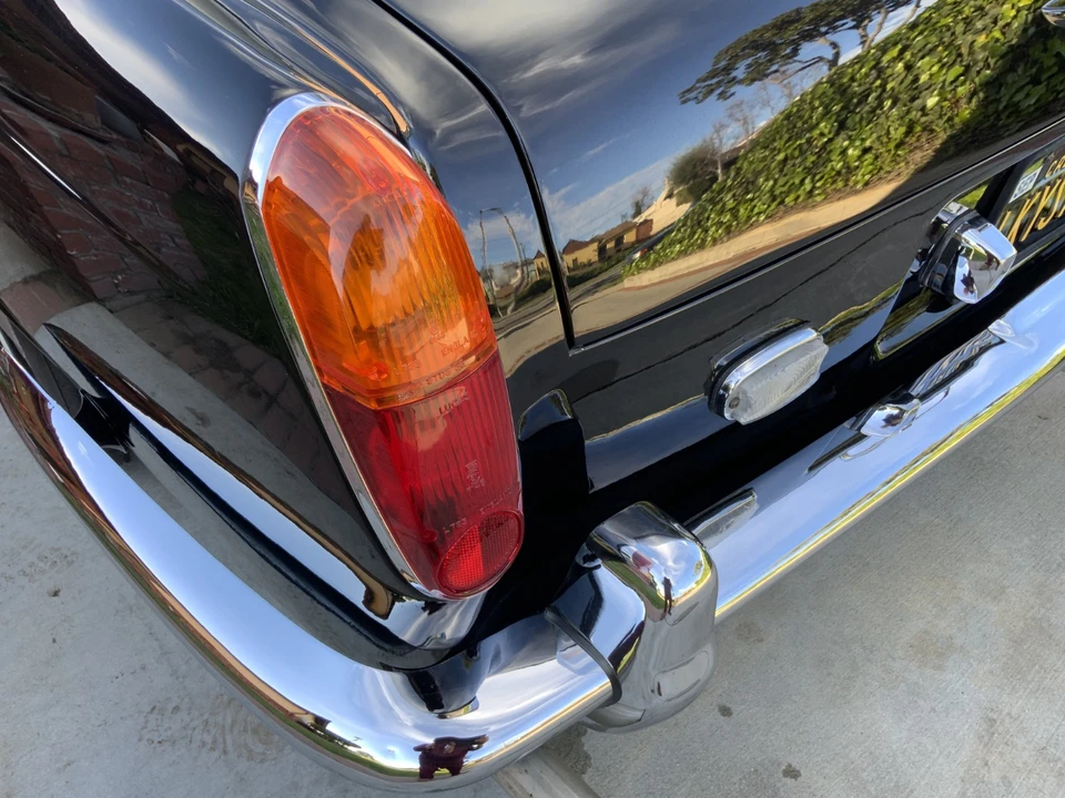 1972 Rolls-Royce Corniche - Image 8 of 31