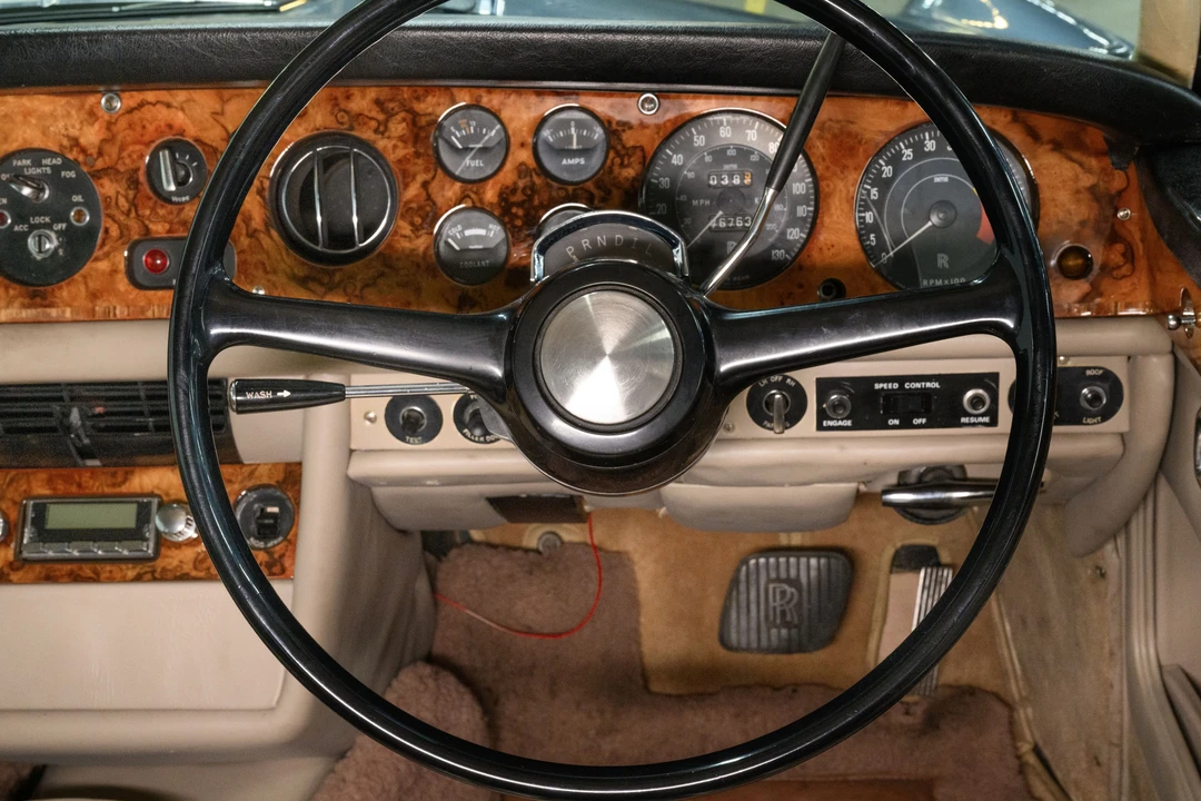 1972 Rolls-Royce Corniche Series I - Image 10 of 31