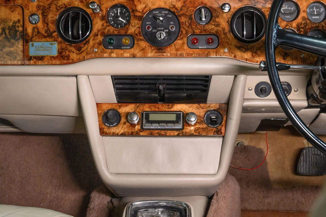 1972 Rolls-Royce Corniche Series I - Image 12 of 31