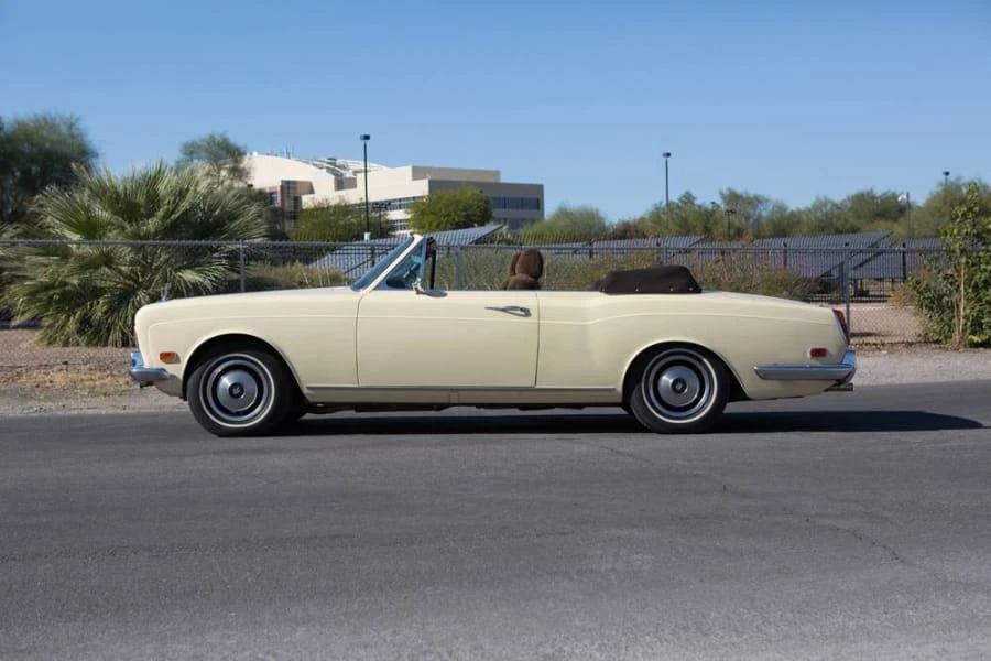 1972 Rolls-Royce Corniche Series I - Image 2 of 10