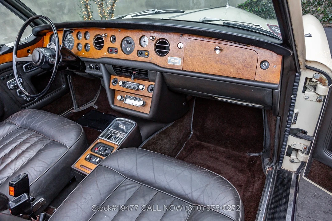 1972 Rolls-Royce Corniche Series I - Image 29 of 31