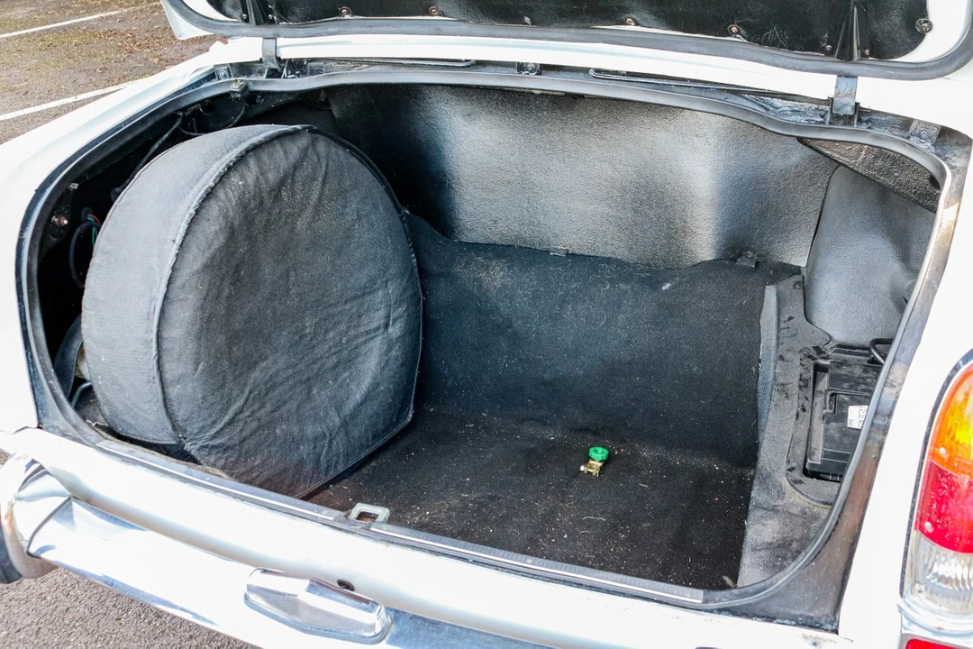 1972 Rover - Image 30 of 30