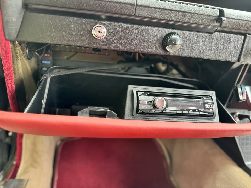1972 Rover - Image 28 of 30