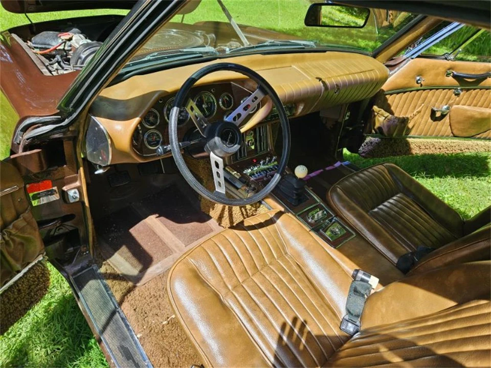 1972 Studebaker Avanti - Image 15 of 17